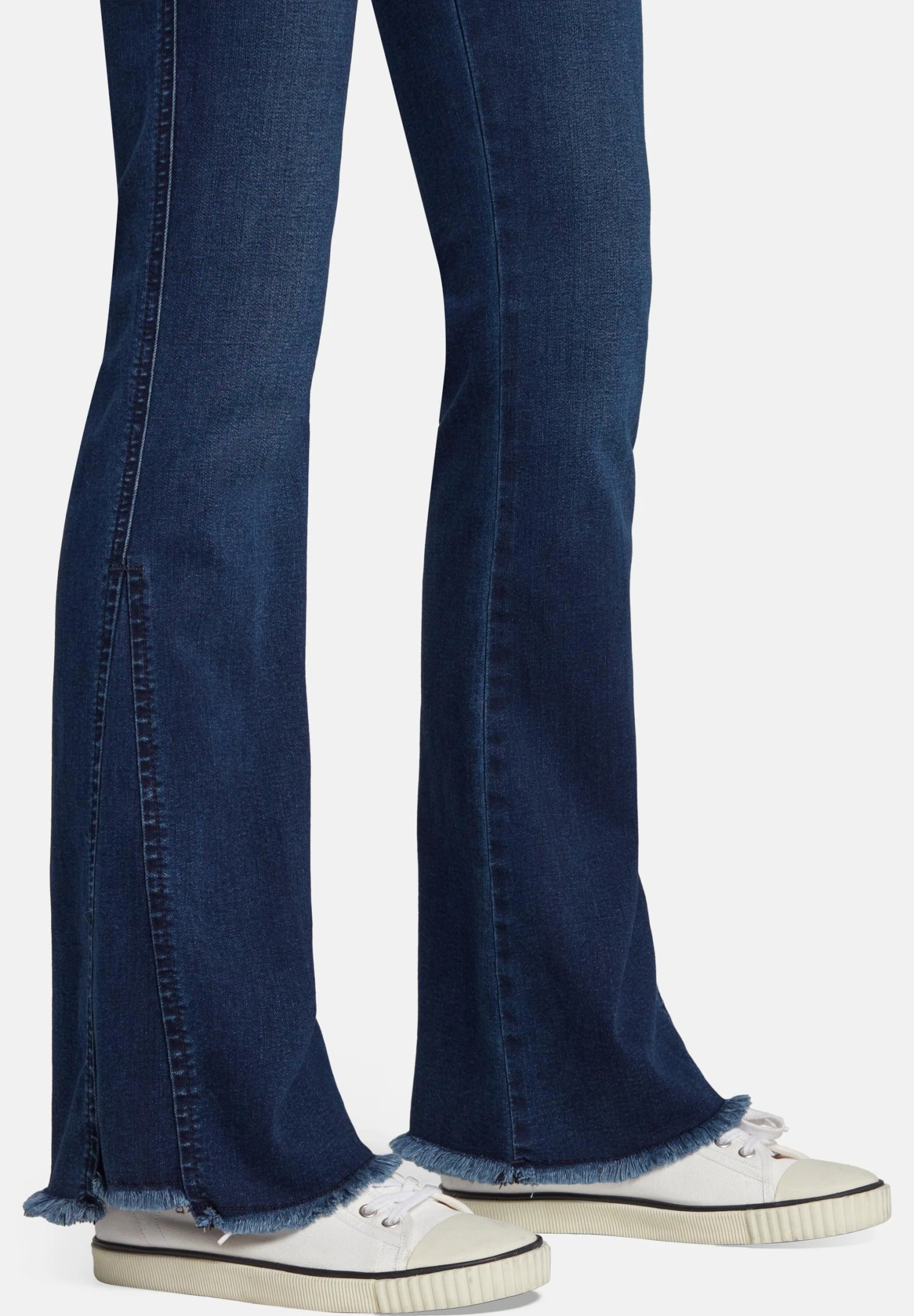 7 For All Mankind Tailorless BaiparaveJeans BootcutDark Blue Donna Jeans 7F121N102-K11 6 7 For All Mankind Tailorless BaiparaveJeans BootcutDark Blue Donna Jeans 7F121N102-K11 - immagine 4