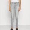 7 For All Mankind Pyper Slim Illusion AmbienceJeans Slim FitGrey Donna Jeans 7F121N0ZP-C11 -Vendite 7 For All Mankind 0593bd67b49b4b198fd938b241db4dca