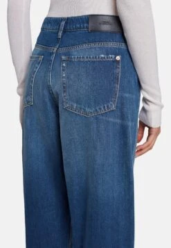 7 For All Mankind Tess Jeans A ZampaDark Blue Donna Jeans 7F121N110-K11 12 7 For All Mankind Tess Jeans A ZampaDark Blue Donna Jeans 7F121N110-K11 -Vendite 7 For All Mankind 0e09b3ed73c944a19a3fb35a953791bd