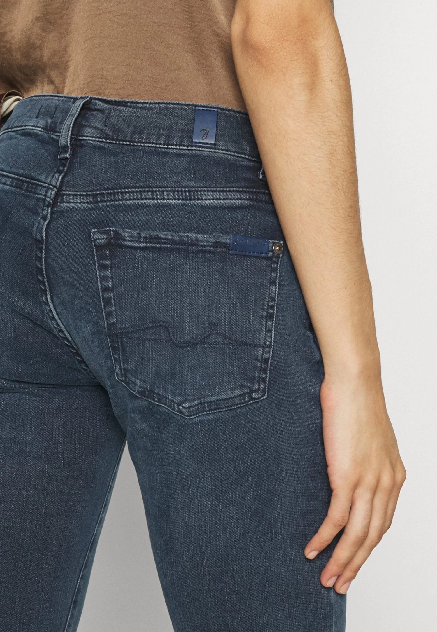 7 For All Mankind Slim Illusion OvercastJeans BootcutDark Blue Donna Jeans 7F121N0ZI-K11 7 7 For All Mankind Slim Illusion OvercastJeans BootcutDark Blue Donna Jeans 7F121N0ZI-K11 - immagine 5