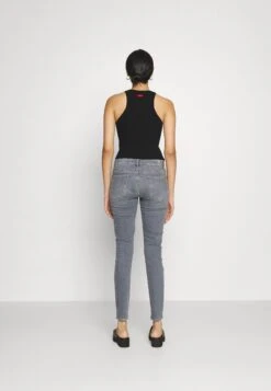 7 For All Mankind Sliillmet - Jeans Skinny Fit - Grey 10 7 For All Mankind Sliillmet - Jeans Skinny Fit - Grey -Vendite 7 For All Mankind 1893ac28ca7e4bc79185113197bc857d