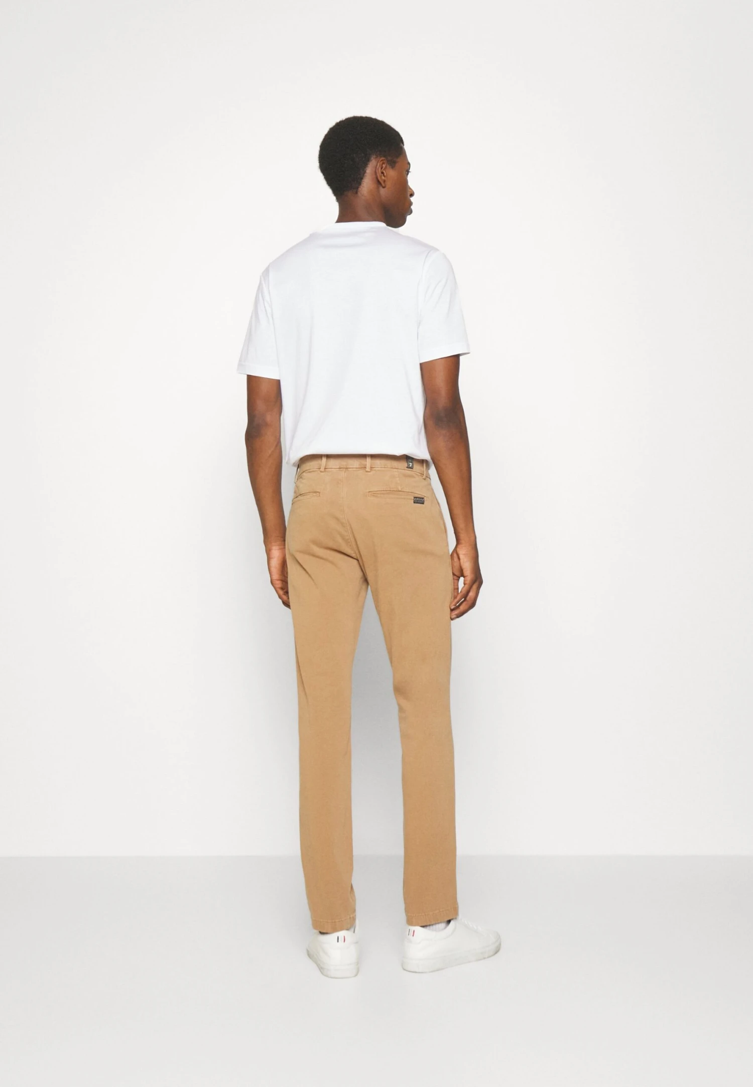 7 For All Mankind Slimmy Chino ChinoBeige Uomo Pantaloni 7F122E01C-B11 5 7 For All Mankind Slimmy Chino ChinoBeige Uomo Pantaloni 7F122E01C-B11 - immagine 3