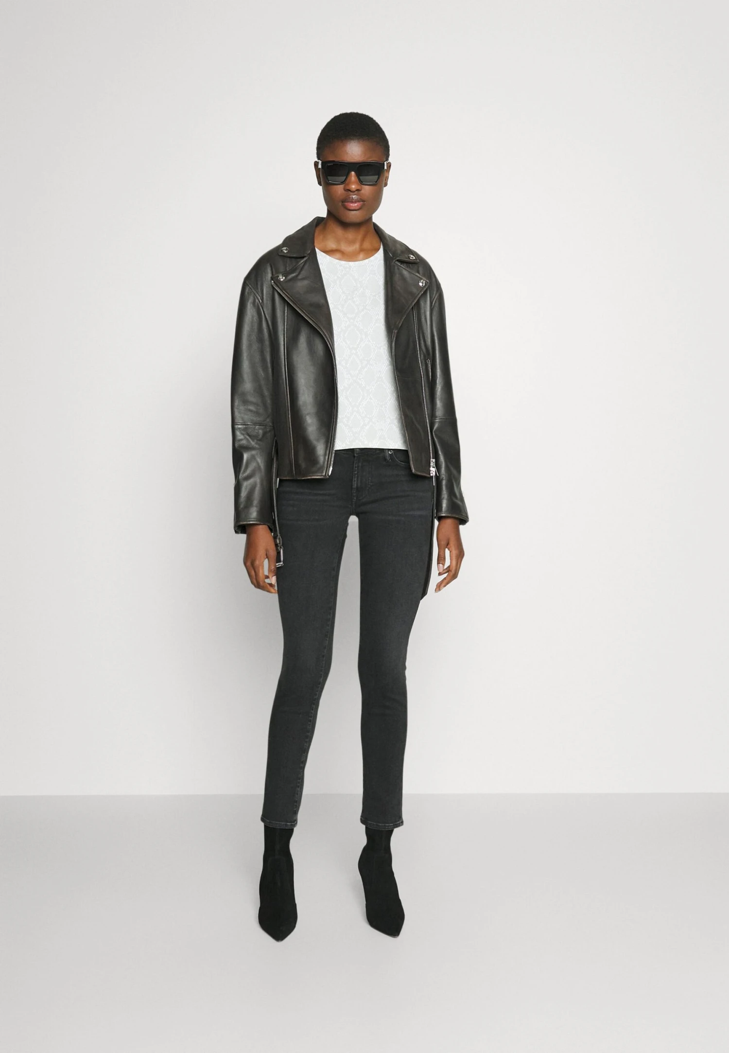 7 For All Mankind Pyper Illusion BorderlessJeans Skinny FitBlack Donna Jeans 7F121N0YT-Q11 4 7 For All Mankind Pyper Illusion BorderlessJeans Skinny FitBlack Donna Jeans 7F121N0YT-Q11 - immagine 2