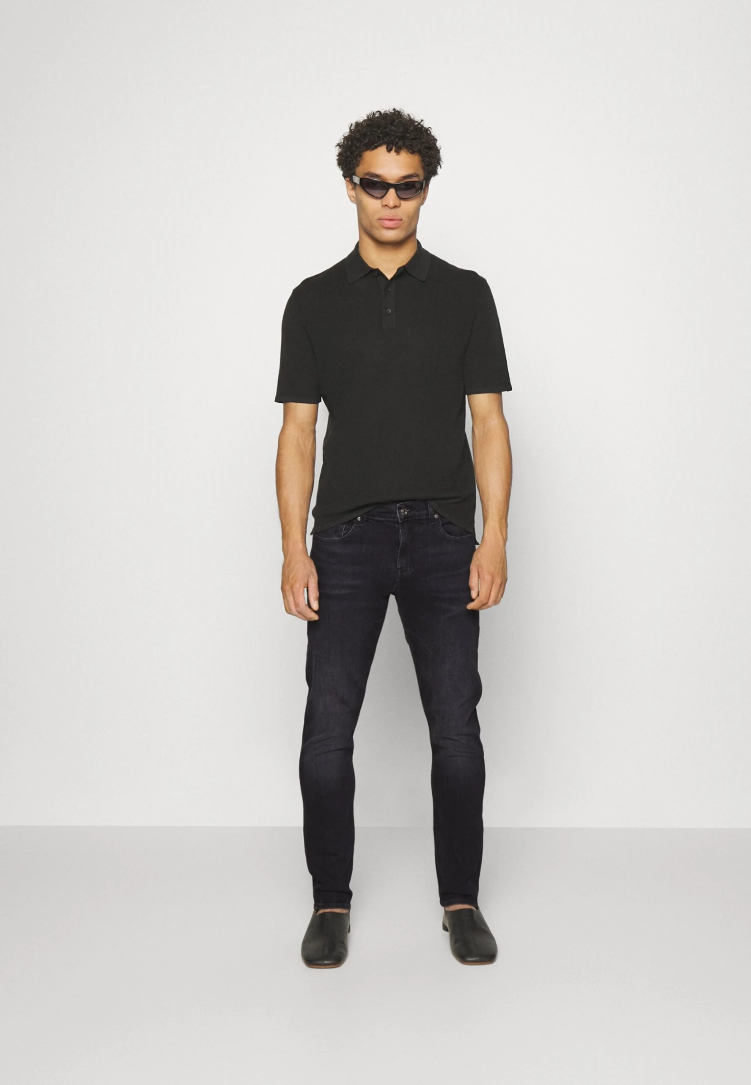 7 For All Mankind Jeans Tapered FitBlack Uomo Jeans 7F122G0FW-Q11 4 7 For All Mankind Jeans Tapered FitBlack Uomo Jeans 7F122G0FW-Q11 - immagine 2