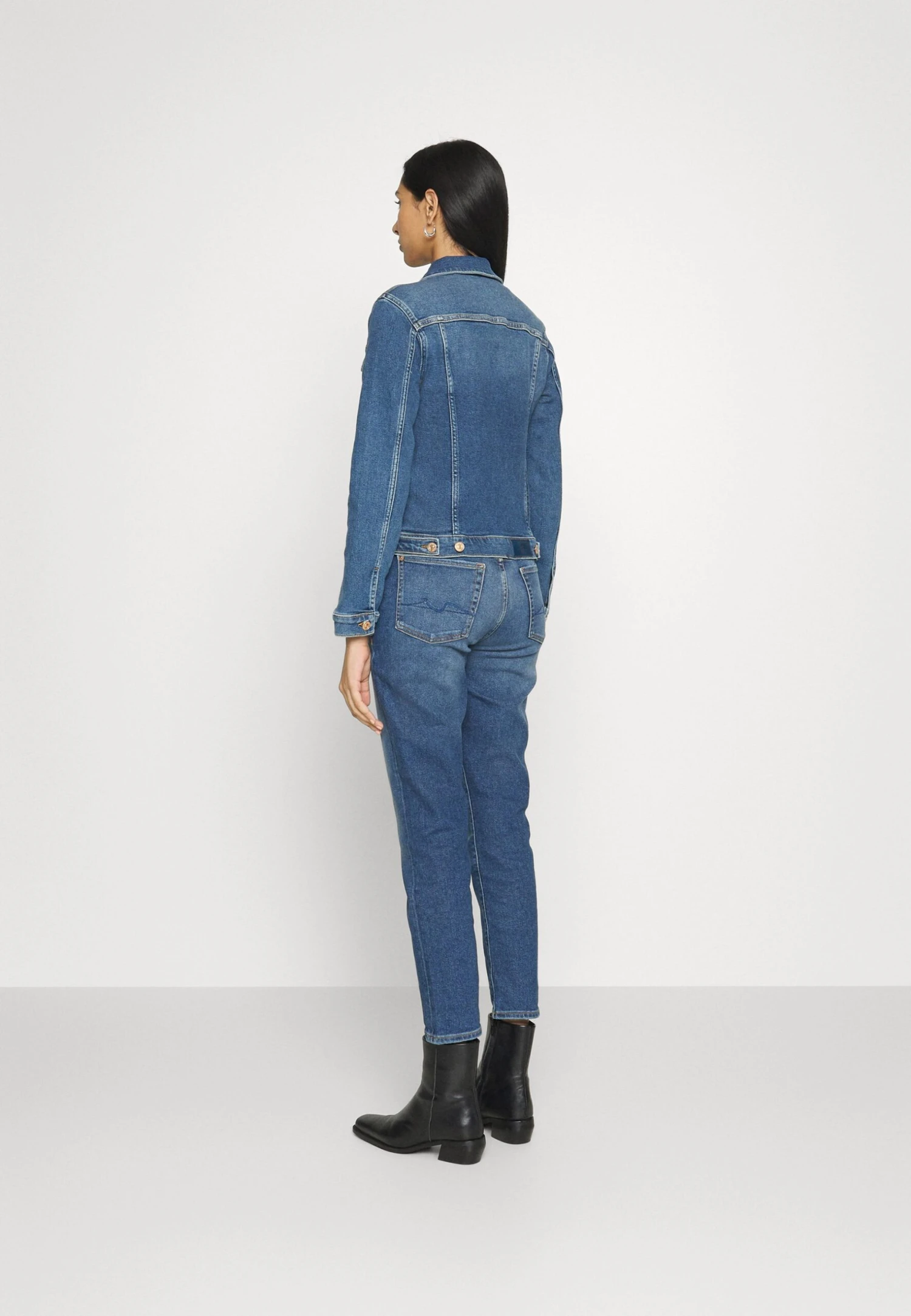 7 For All Mankind Modern Trucker Giacca Di JeansDark Blue Donna Giacche E Blazer 7F121G02L-K11 5 7 For All Mankind Modern Trucker Giacca Di JeansDark Blue Donna Giacche E Blazer 7F121G02L-K11 - immagine 3