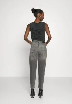 7 For All Mankind Malia Luxe Vintage CourageJeans BaggyBlack Donna Jeans 7F121N0ZQ-Q11 -Vendite 7 For All Mankind 4404806fe84f4313badea62e0accf3f4