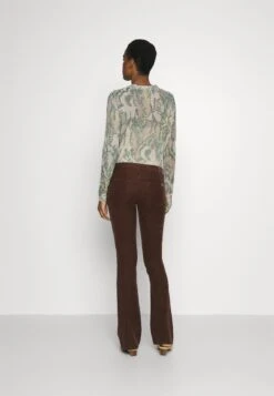 7 For All Mankind BootcutPantaloniBrown Donna Pantaloni 7F121A07B-O11 9 7 For All Mankind BootcutPantaloniBrown Donna Pantaloni 7F121A07B-O11 -Vendite 7 For All Mankind 4b1b7c62ce0d4dfb97df1fb8d6e4cbf1