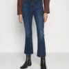 7 For All Mankind Jeans BootcutDark Blue Donna Jeans 7F121N0Z8-K11 1 7 For All Mankind Jeans BootcutDark Blue Donna Jeans 7F121N0Z8-K11 -Vendite 7 For All Mankind 4b4b2868a93345ba9912c6f6f1d90345