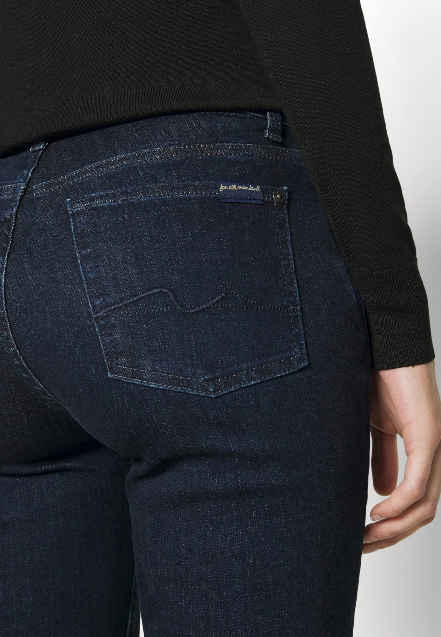 7 For All Mankind The Straight Crop Soho ClassicJeans A SigarettaDark Blue Donna Jeans 7F121N10G-K11 6 7 For All Mankind The Straight Crop Soho ClassicJeans A SigarettaDark Blue Donna Jeans 7F121N10G-K11 - immagine 4