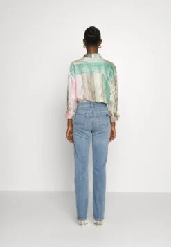 7 For All Mankind Easy Tribeca LightJeans Slim FitLight Blue Donna Jeans 7F121N0ZX-K11 10 7 For All Mankind Easy Tribeca LightJeans Slim FitLight Blue Donna Jeans 7F121N0ZX-K11 -Vendite 7 For All Mankind 656e06931b204ba58f0bdd9988704d6f