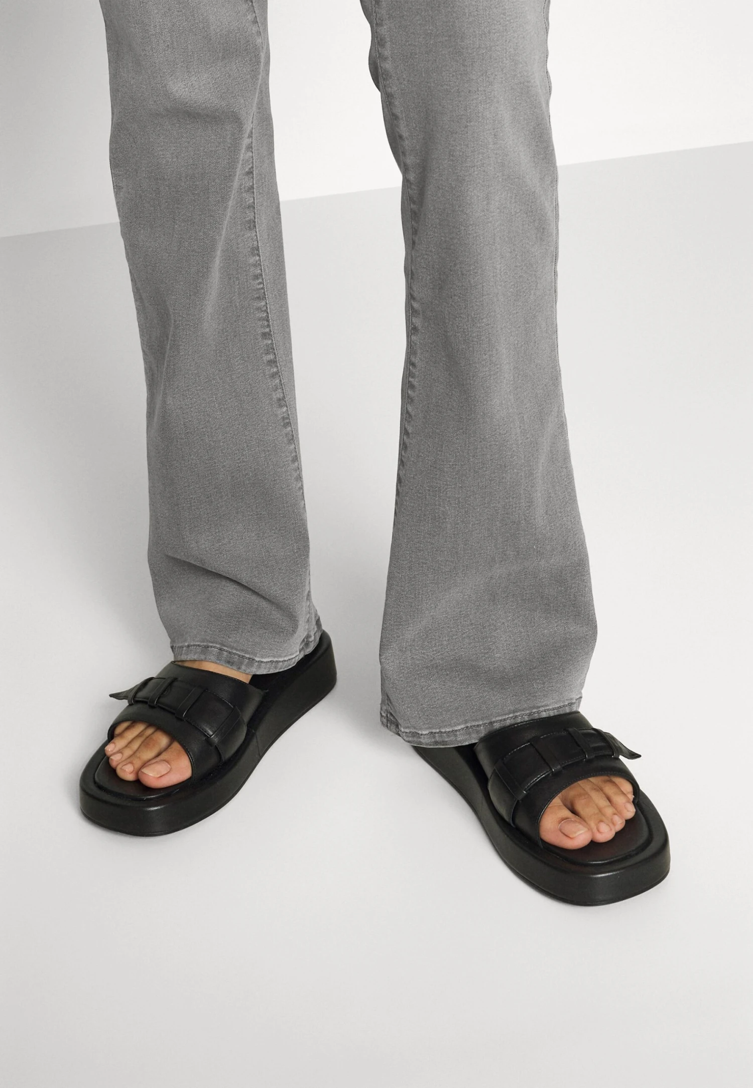 7 For All Mankind Bootcut Bair SilverliningJeans BootcutGrey Donna Jeans 7F121N0ZJ-C11 7 7 For All Mankind Bootcut Bair SilverliningJeans BootcutGrey Donna Jeans 7F121N0ZJ-C11 - immagine 5