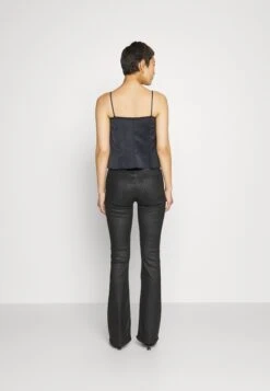 7 For All Mankind Coated IllusionJeans BootcutBlack Donna Jeans 7F121N10H-Q11 -Vendite 7 For All Mankind 705dde8b1632434e8073119b6c9235f9