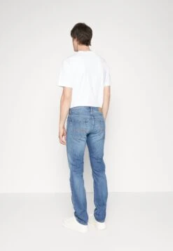 7 For All Mankind The RambleJeans A SigarettaMid Blue Uomo Jeans 7F122G0FV-K11 8 7 For All Mankind The RambleJeans A SigarettaMid Blue Uomo Jeans 7F122G0FV-K11 -Vendite 7 For All Mankind 755cd90ea6ce416599457944727acb30