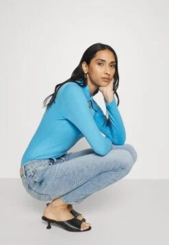 7 For All Mankind Roxanne Luxe Vintage MustJeans Slim FitLight Blue Donna Jeans 7F121N0Z2-K11 15 7 For All Mankind Roxanne Luxe Vintage MustJeans Slim FitLight Blue Donna Jeans 7F121N0Z2-K11 -Vendite 7 For All Mankind 7e5872b5d33a44908930e7f58693e863