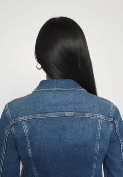 7 For All Mankind Modern Trucker Giacca Di JeansDark Blue Donna Giacche E Blazer 7F121G02L-K11 14 7 For All Mankind Modern Trucker Giacca Di JeansDark Blue Donna Giacche E Blazer 7F121G02L-K11 -Vendite 7 For All Mankind 8c7edf9ae8ea445db4b5f80da9cf848a