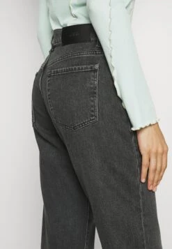 7 For All Mankind Tess Trouser LicoriceJeans BaggyBlack Donna Jeans 7F121N0YW-Q11 -Vendite 7 For All Mankind 8e5404b7f893488d915c84d468948e23