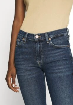 7 For All Mankind Roxanne Luxe Vintage Deep SoulJeans Slim FitDark Blue Donna Jeans 7F121N104-K11 -Vendite 7 For All Mankind 8ecd691b81ab491e82a19086c52b13cc