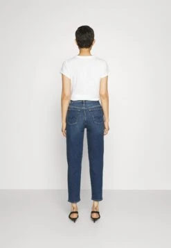 7 For All Mankind Malia Luxe Vintage Deep SoulJeans Tapered FitDark Blue Donna Jeans 7F121N0YX-K11 10 7 For All Mankind Malia Luxe Vintage Deep SoulJeans Tapered FitDark Blue Donna Jeans 7F121N0YX-K11 -Vendite 7 For All Mankind 9be123e7e1b6484f825249001df6c3a4