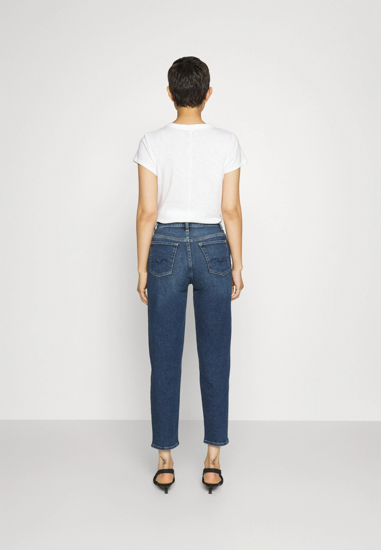 7 For All Mankind Malia Luxe Vintage Deep SoulJeans Tapered FitDark Blue Donna Jeans 7F121N0YX-K11 5 7 For All Mankind Malia Luxe Vintage Deep SoulJeans Tapered FitDark Blue Donna Jeans 7F121N0YX-K11 - immagine 3