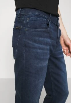 7 For All Mankind Slimmy Luxe PerformanceJeans A SigarettaDark Blue Uomo Jeans 7F122G083-K11 -Vendite 7 For All Mankind b31d0a76ace94a2ab86bb6de47941e0d