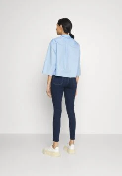 7 For All Mankind Aubrey SliillluxcosJeans Skinny FitDark Blue Donna Jeans 7F121N103-K11 12 7 For All Mankind Aubrey SliillluxcosJeans Skinny FitDark Blue Donna Jeans 7F121N103-K11 -Vendite 7 For All Mankind bf7ea81a63da4695aca50a3b4d26bcc7