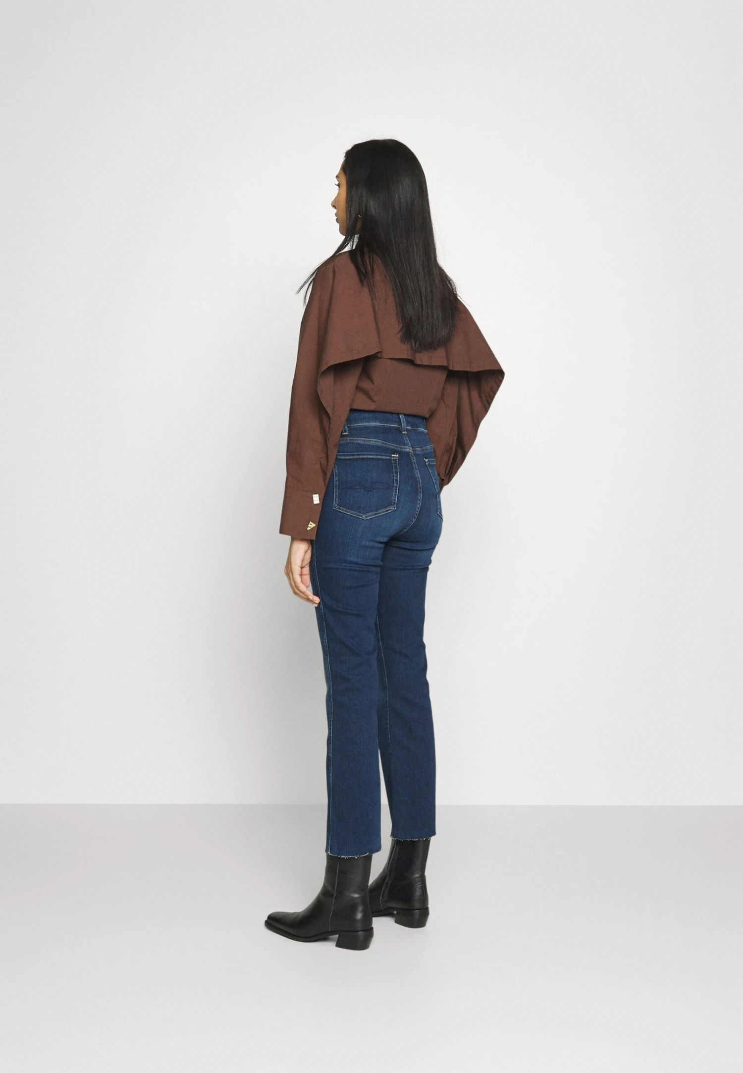 7 For All Mankind Jeans BootcutDark Blue Donna Jeans 7F121N0Z8-K11 5 7 For All Mankind Jeans BootcutDark Blue Donna Jeans 7F121N0Z8-K11 - immagine 3