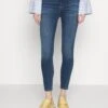 7 For All Mankind Aubrey SliillluxromJeans Skinny FitMid Blue Donna Jeans 7F121N10C-K11 -Vendite 7 For All Mankind daa550c75e834c208b149dc72744f51b