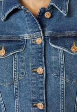 7 For All Mankind Modern Trucker Giacca Di JeansDark Blue Donna Giacche E Blazer 7F121G02L-K11 17 7 For All Mankind Modern Trucker Giacca Di JeansDark Blue Donna Giacche E Blazer 7F121G02L-K11 -Vendite 7 For All Mankind e790aaf33d124b05a26f1311a93b5462