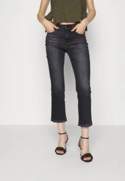 7 For All Mankind Crop Illusion Savage Let Down Jeans A SigarettaBlack Donna Jeans 7F121N0S1-Q11