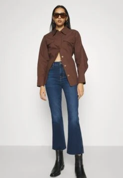 7 For All Mankind Jeans BootcutDark Blue Donna Jeans 7F121N0Z8-K11 15 7 For All Mankind Jeans BootcutDark Blue Donna Jeans 7F121N0Z8-K11 -Vendite 7 For All Mankind f8e427dc76714be28c019b44b15fa792