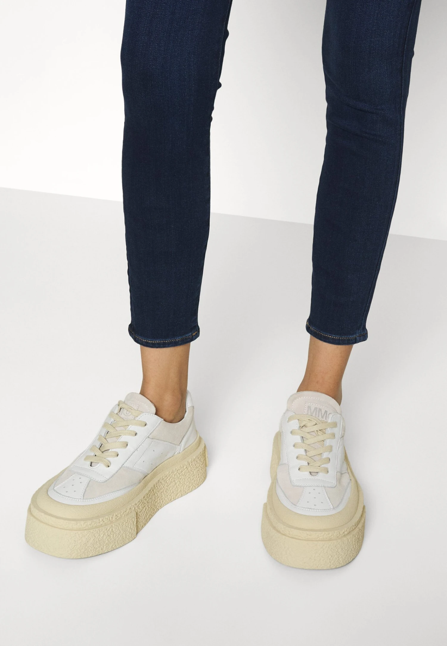 7 For All Mankind Aubrey SliillluxcosJeans Skinny FitDark Blue Donna Jeans 7F121N103-K11 7 7 For All Mankind Aubrey SliillluxcosJeans Skinny FitDark Blue Donna Jeans 7F121N103-K11 - immagine 5